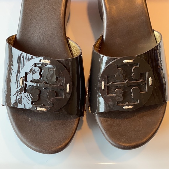 🌟Tory Burch Patti Wedge🌟 - Picture 5 of 9